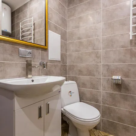 1 кімнатна на городоцькій 143 біля жд-вокзалу Apartment *
